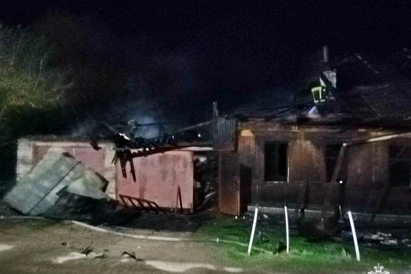 Стали известны подробности пожара в двухквартирном жилом доме в Сычевке